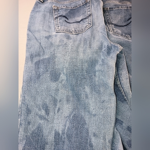 2/$30 LEVI STRAUSS Light Blue acid wash Vintage Lowrise Boot cut Jeans (#1,032) - Picture 7 of 8